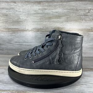 UGG Women’s Australia Blaney Leather High Top Side Zipper Sneakers Size 9